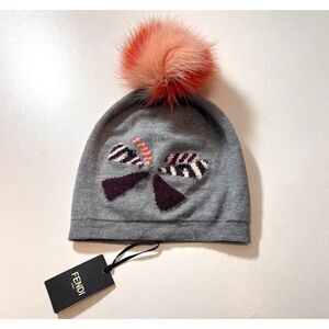 Fendi Beanie Hat Womens One Size Wool Knit Artic Fox Pom Pom Gray NWT